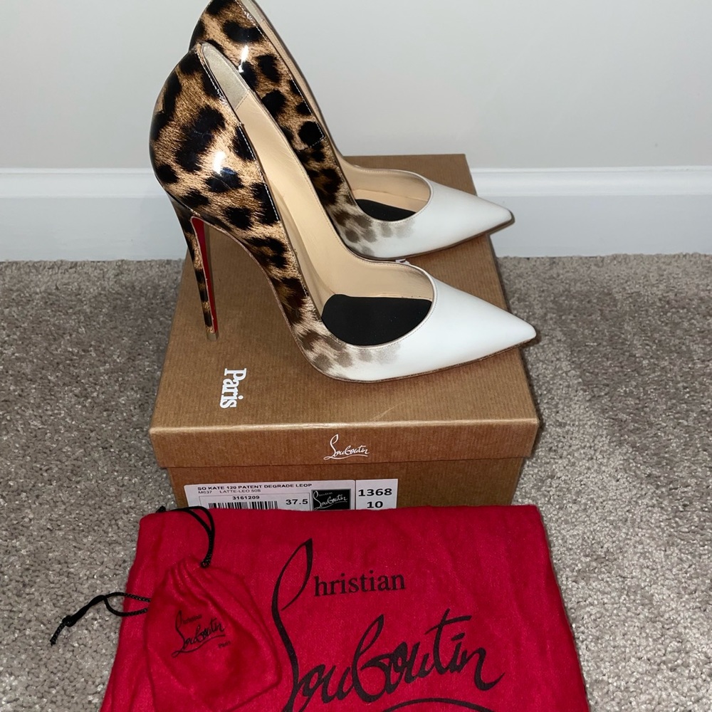 Like New! 37.5 Louboutin So Kate Degrade Leopard/White Pumps 🐆👠👠